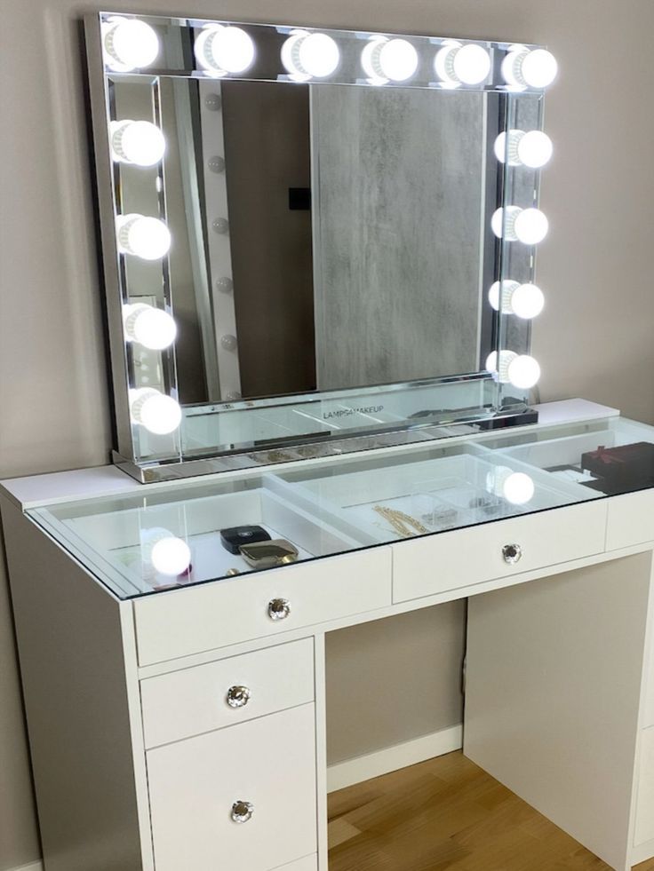 Hollywood Mirror or Regular Mirror + Makeup Lights? Which Is Better?