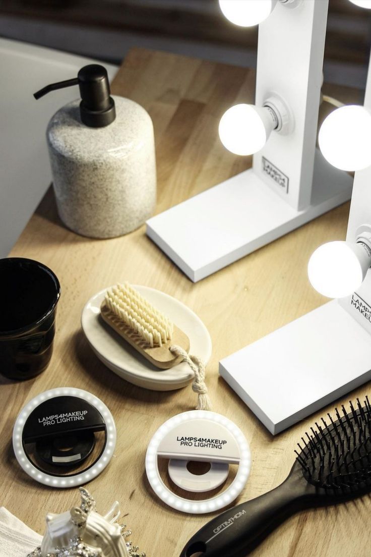 Makeup Vanity Lighting: How to Set Up Your Dressing Table