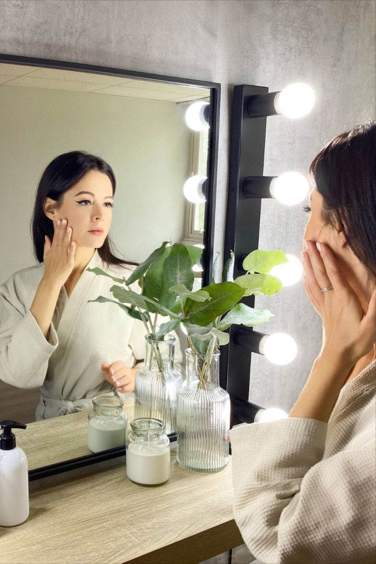 DIY Hollywood Mirror: How to Add Lights Around a Makeup Mirror