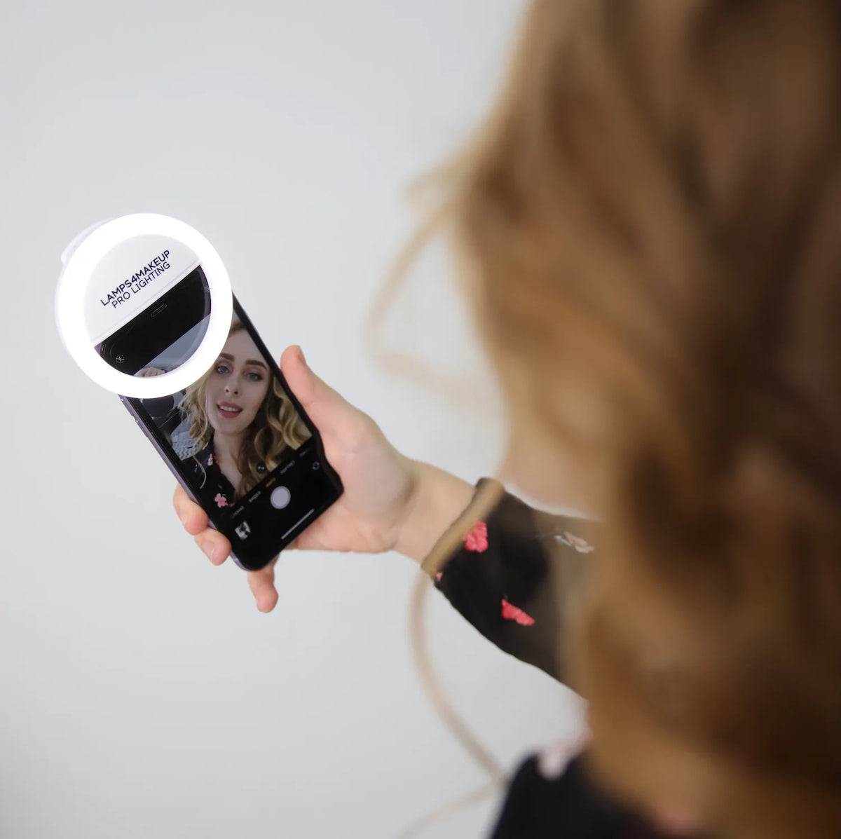 Selfie ring light by LAMPS4MAKEUP