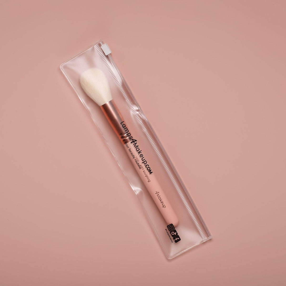 4Makeup Soft sculpting makeup brush/106