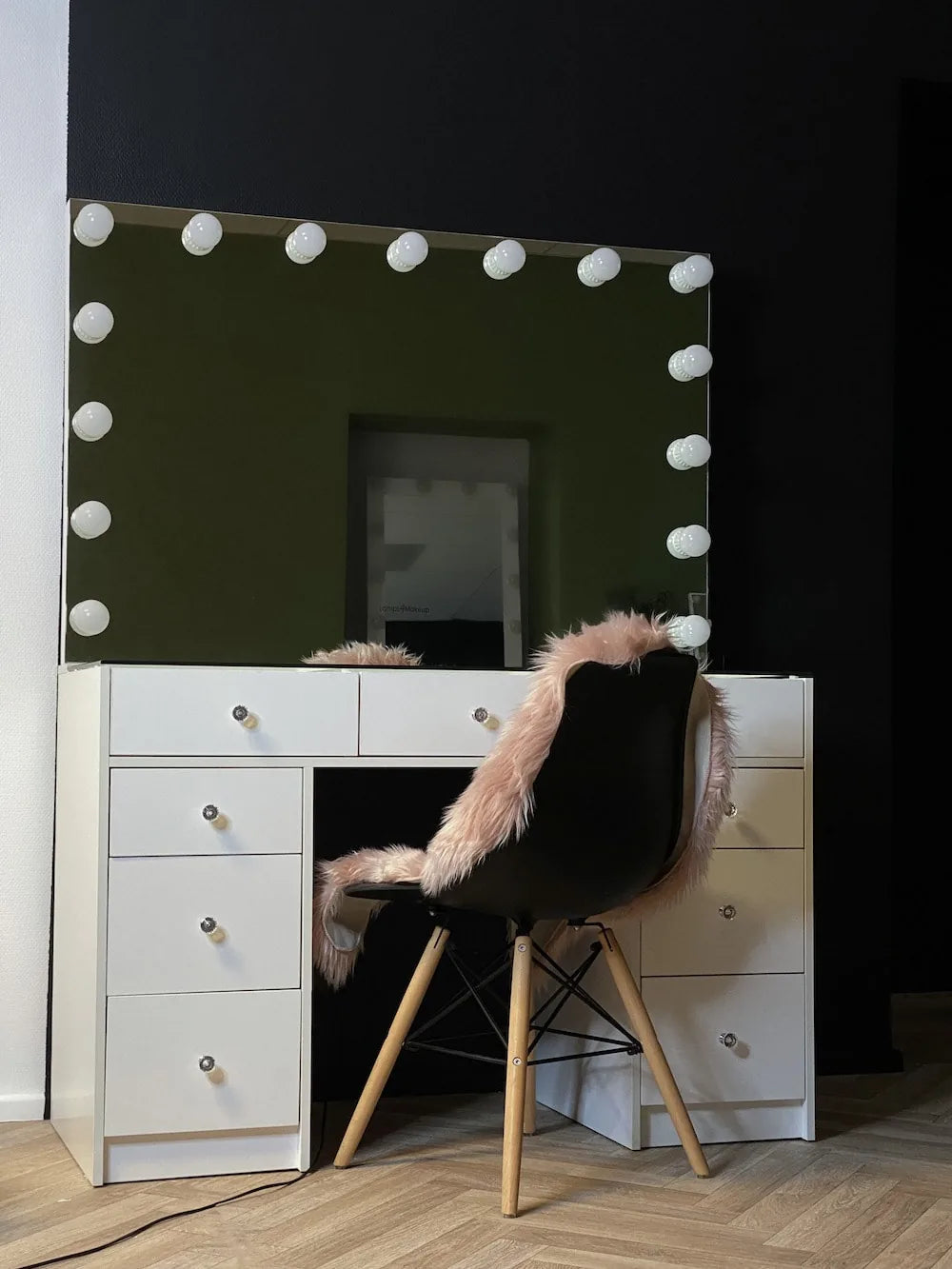 Vanity Table with Mirror & Lights